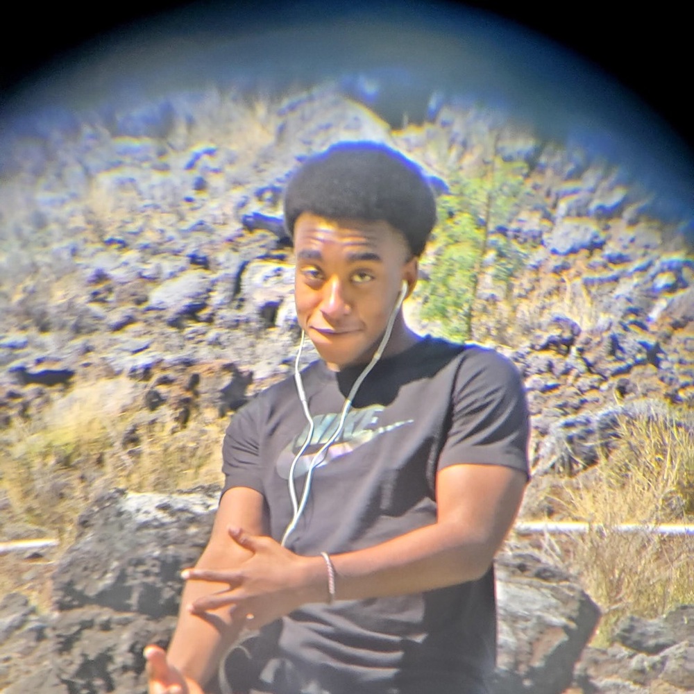 Meet your Posher, Amarii